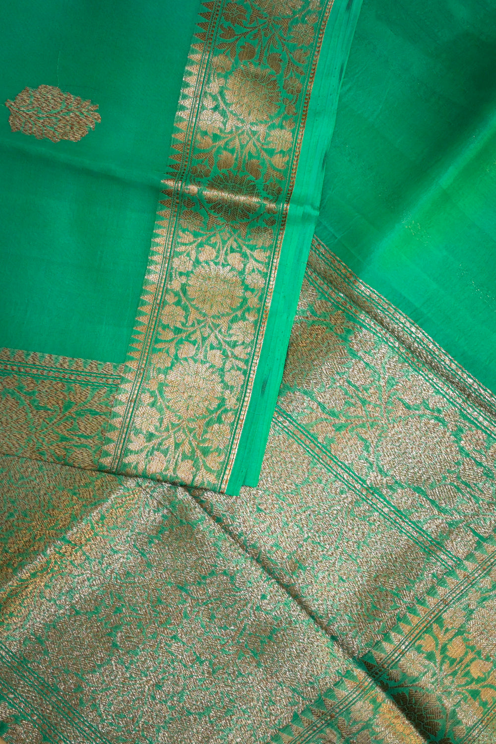 Organza Woven Antique Jari Motifs With Self Matching