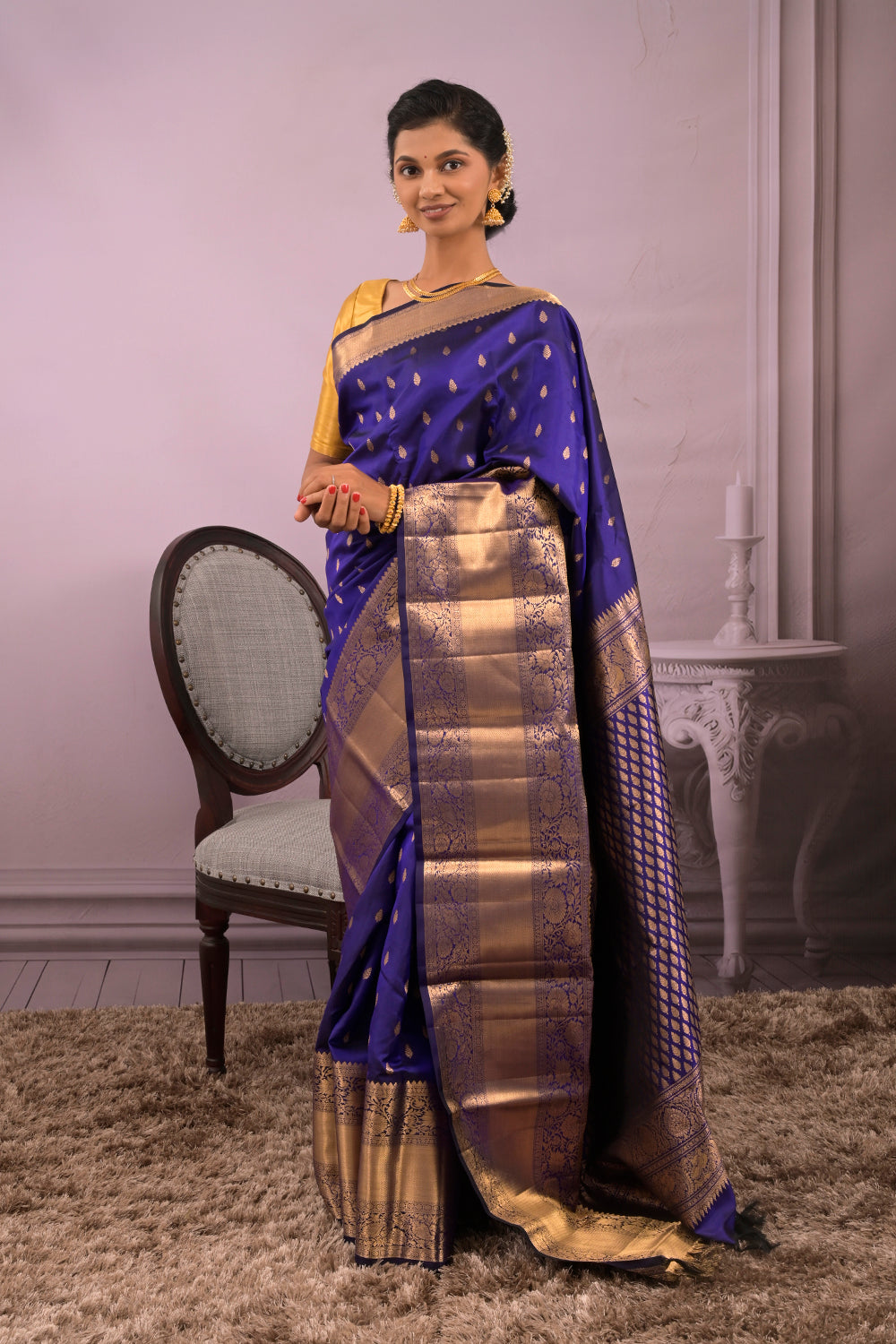Kanjivaram Woven Gold Jari Motifs With Skirt Border