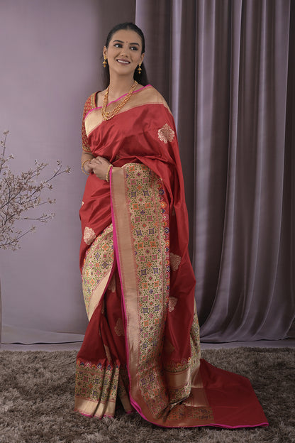 Banarasi Woven Gold Jari