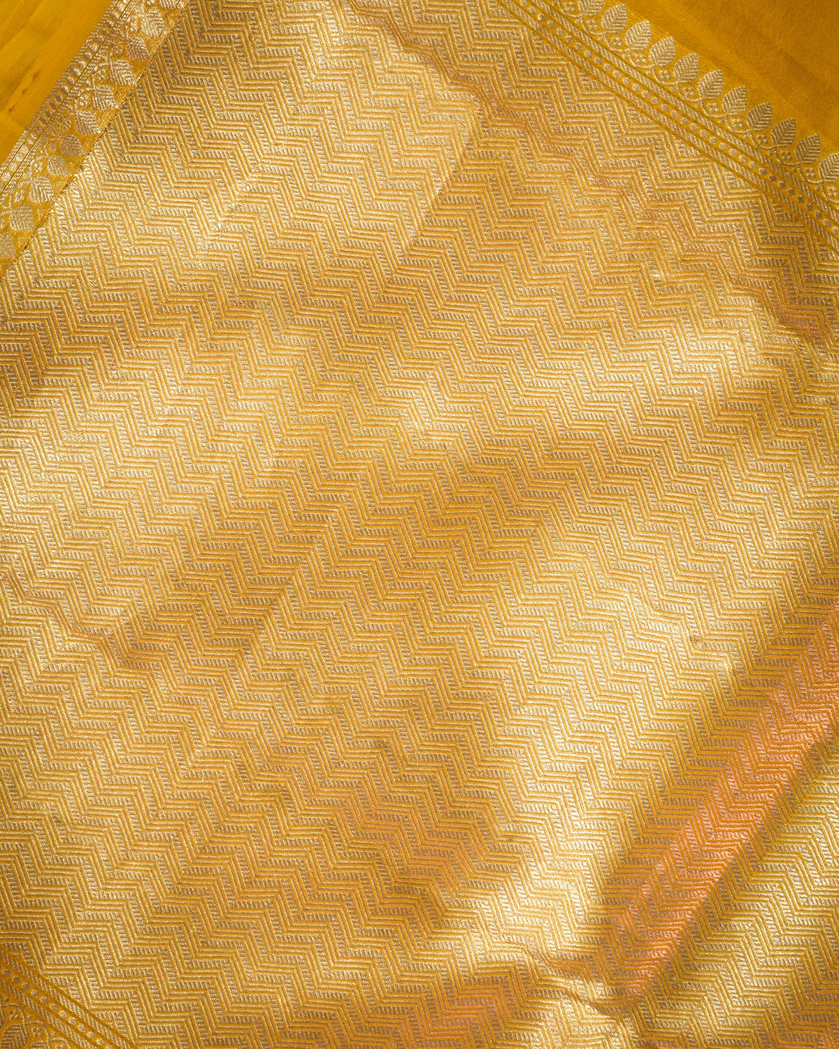 Yellow Pure Banarasi Kora Silk Saree with Chunri Buttis