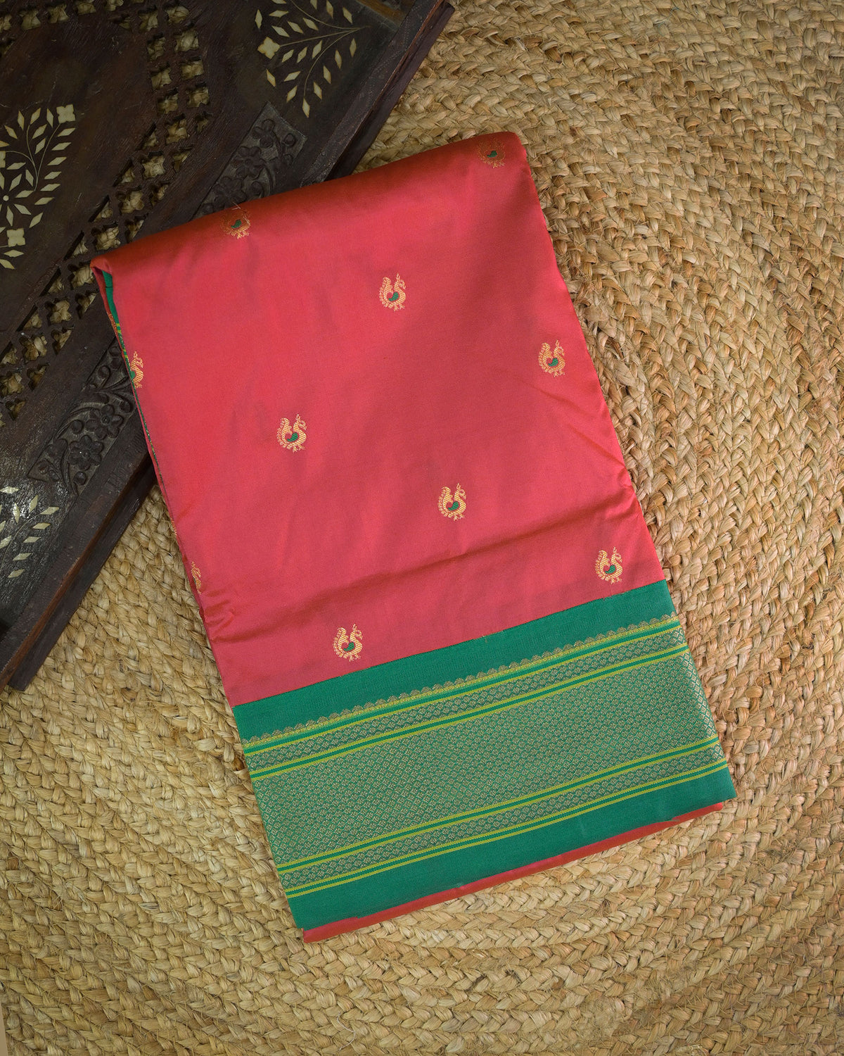 Cross Rani Silk Paithani Woven paithani with green contrast