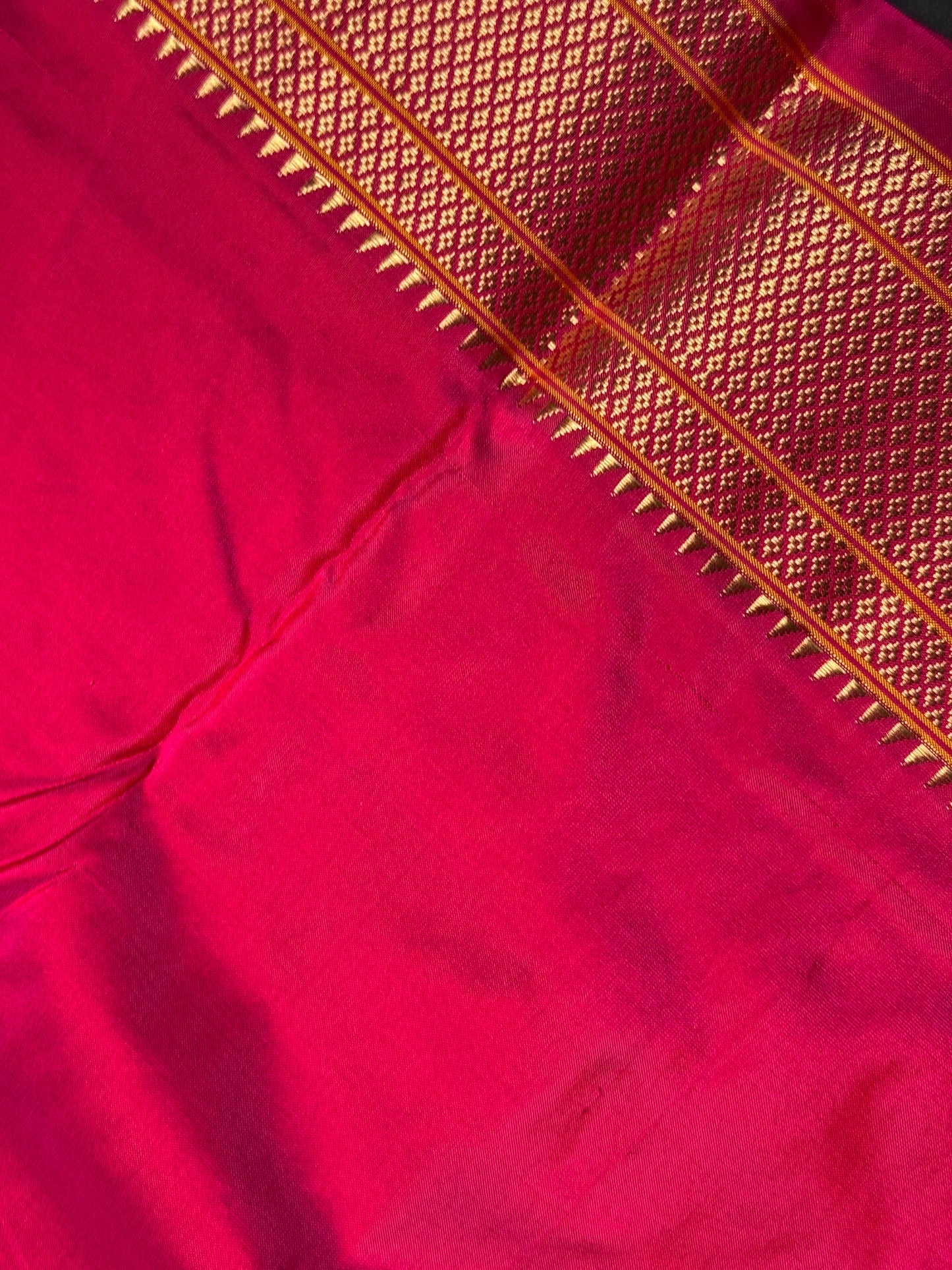 Pinkish Red Kalanjali Pure Silk Paithani Saree