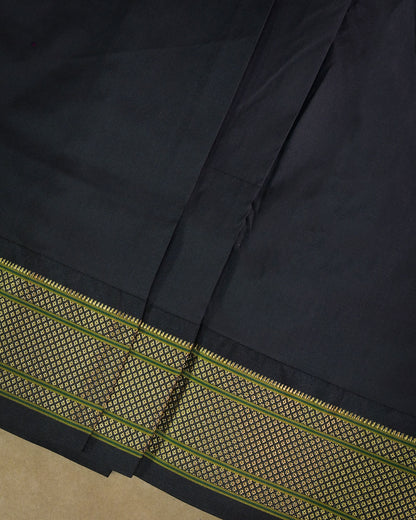 Grey Silk Paithanis Woven paithani with black contrast