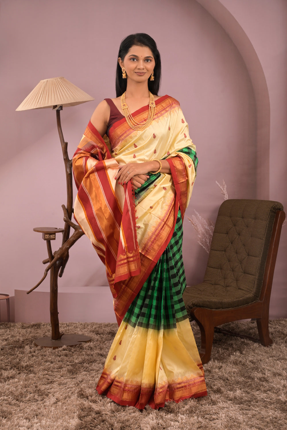 Kolhapuri Ilkal Woven Gold Jari Leaves Motifs with Multicoloured Chex
