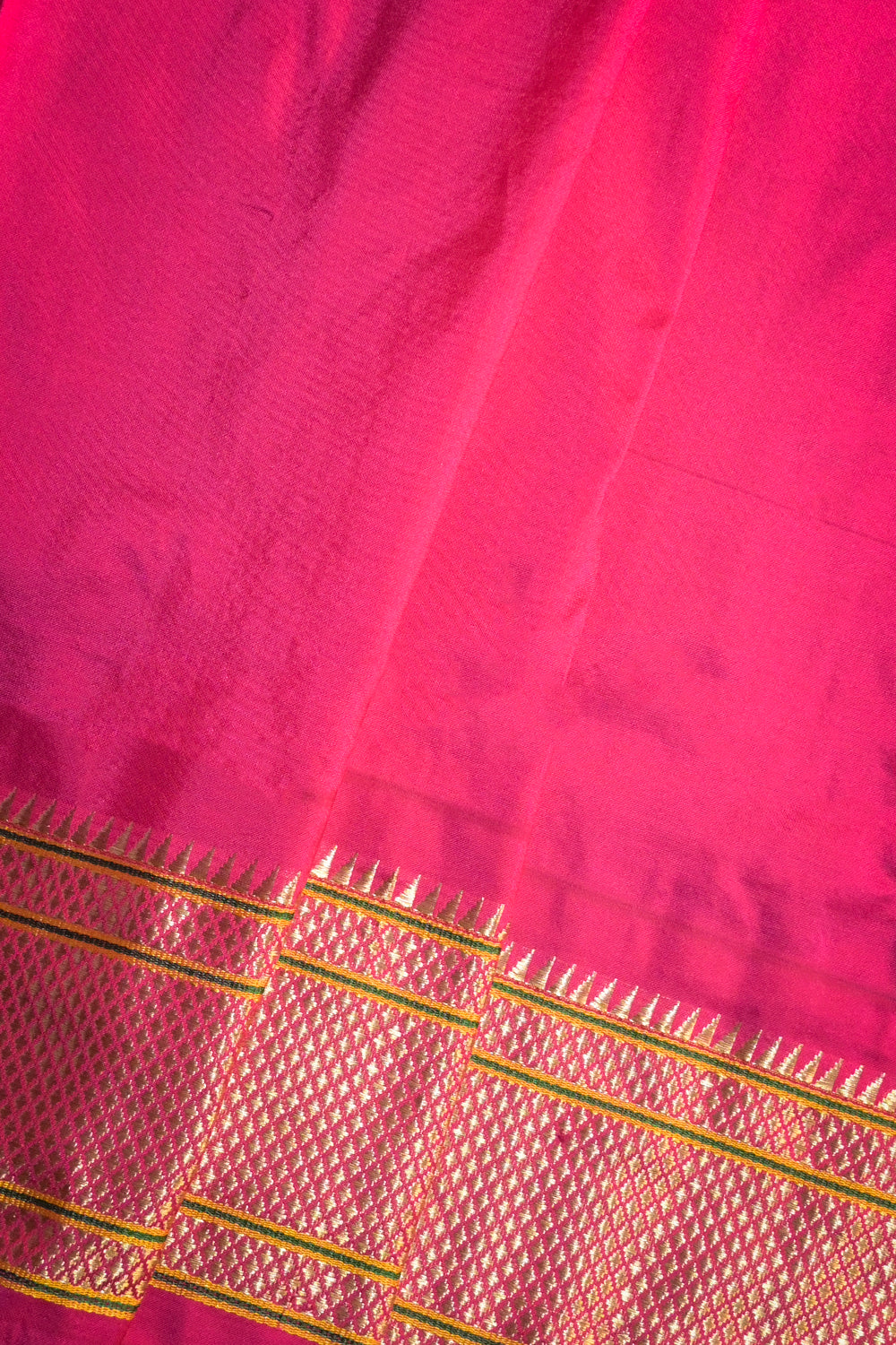 9yard  Handwoven Pure Paithani With Peacock Meena Buttis And Pink Contrast