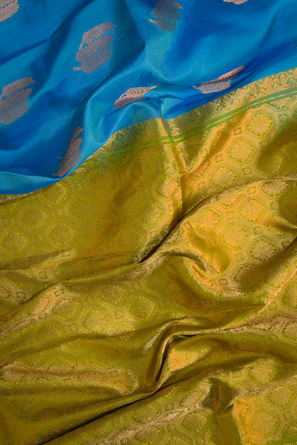 Soft Silk Borderless With Triple Leaves Motifs