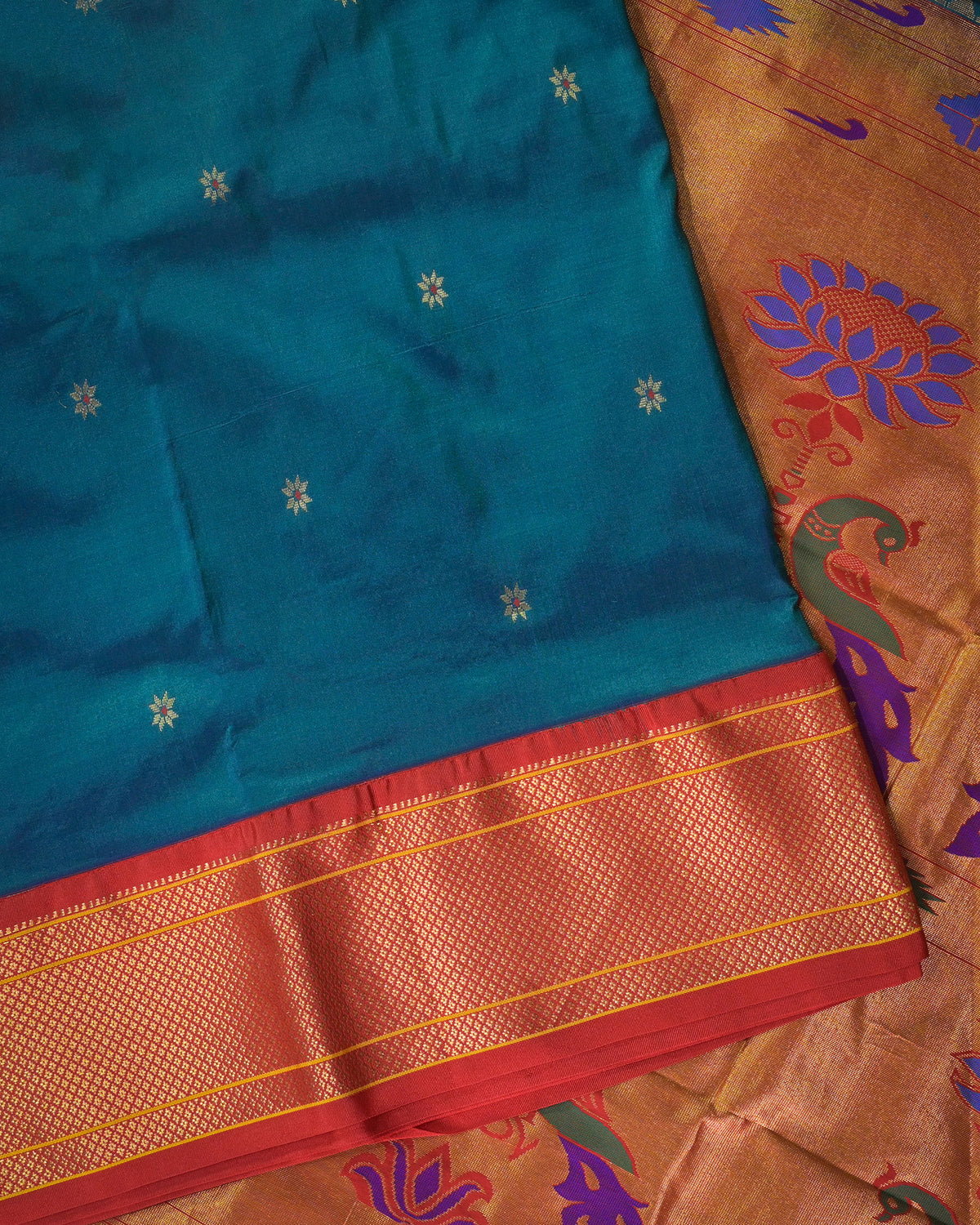 Rama blue Silk Paithanis Woven paithani with red contrast
