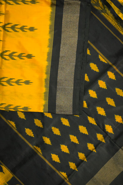 Ikkat Patola Tie And Dye Weave Black Contrast