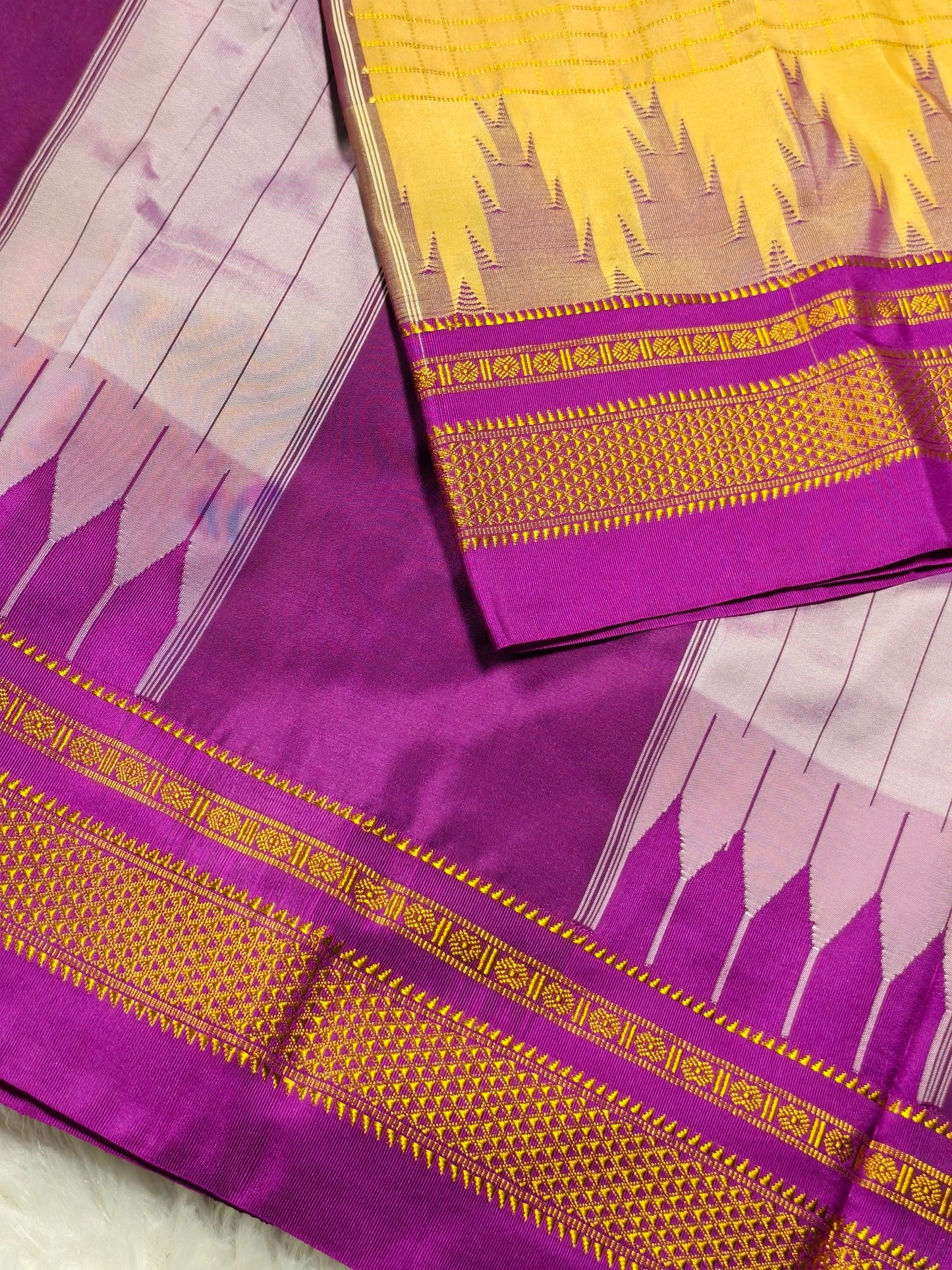 Kolhapuri Illkal Cotton Chex Saree