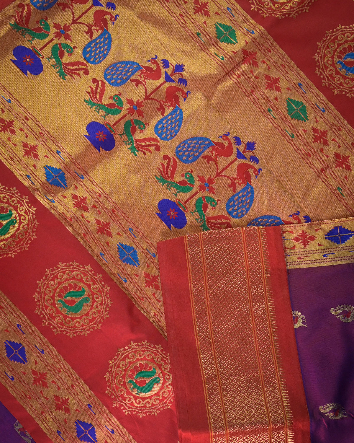 Magenta Silk Paithani Woven paithani with red contrast