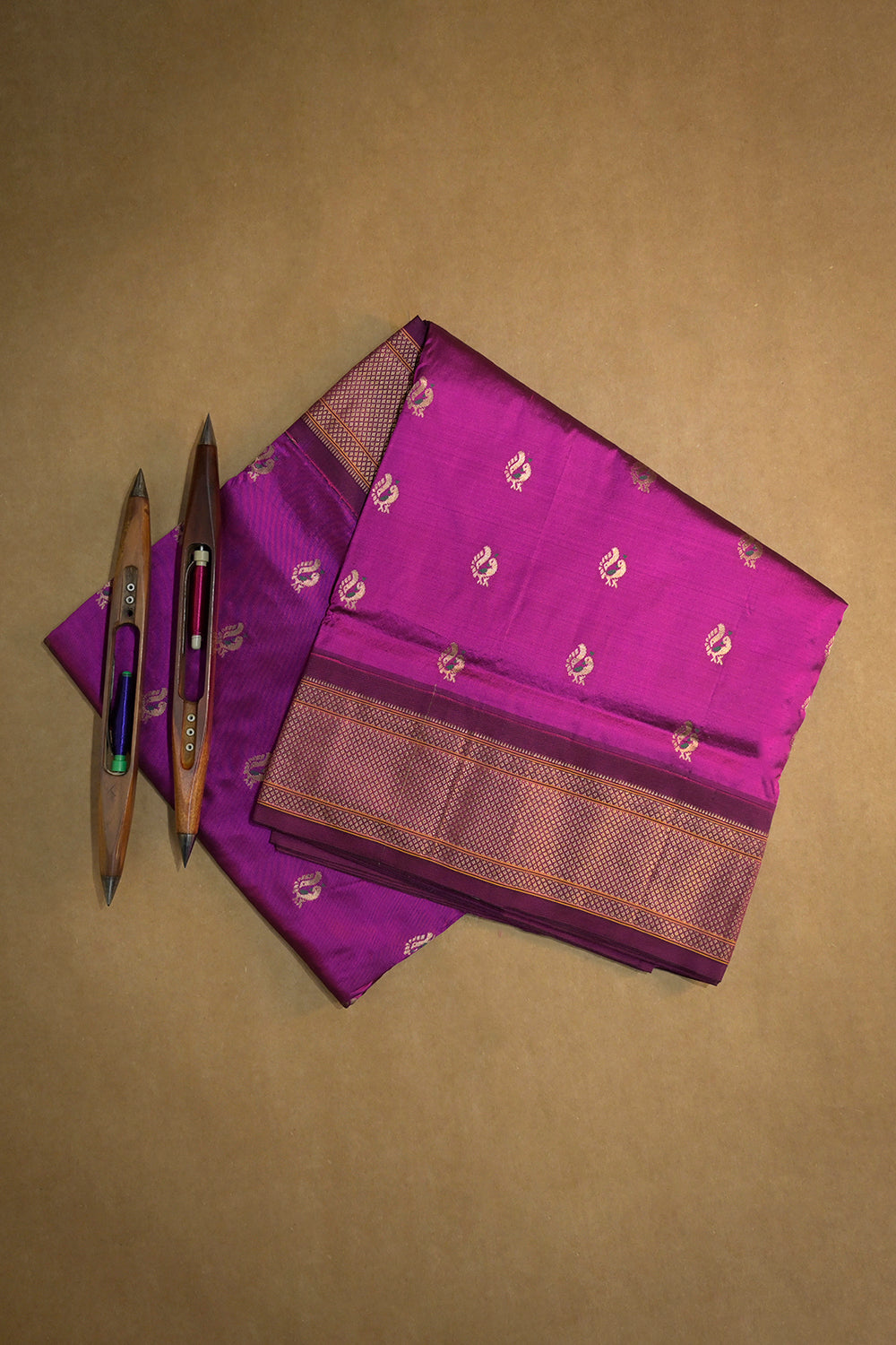 9yard Handwoven Pure Paithani With Peacock Meena Buttis