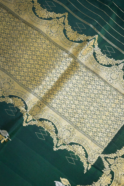 Banarasi Woven Double Leaf Motifs With Necklace Border