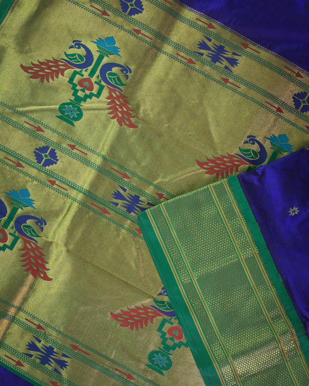 Royal blue Silk Paithanis Woven paithani with green contrast