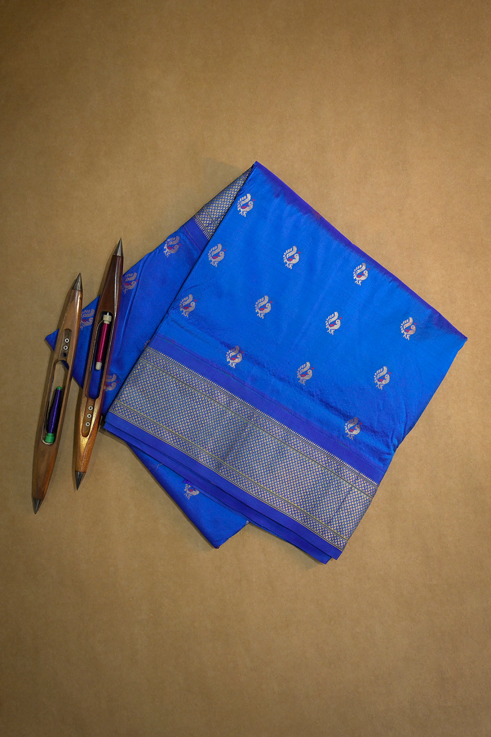 9yard Handwoven Pure Paithani With Peacock Meena Buttis