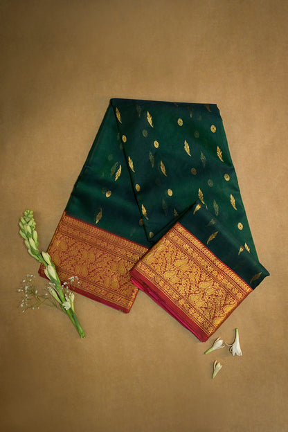 Chanderi Woven Leaf And Round Jari Motifs With Magenta Contrast Pallu