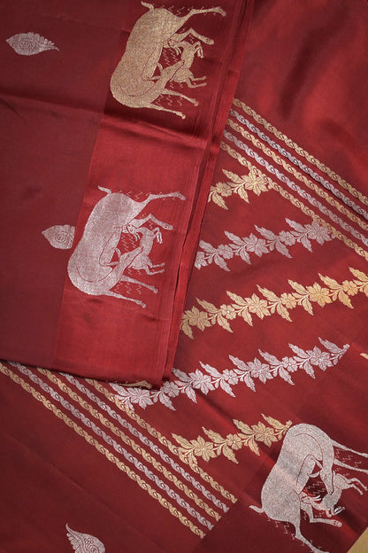 Banarasi Kadhwa Handwoven Border Buttis With Antelope Design Border