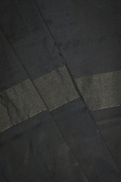Ikkat Patola Tie And Dye Weave With Black Contrast