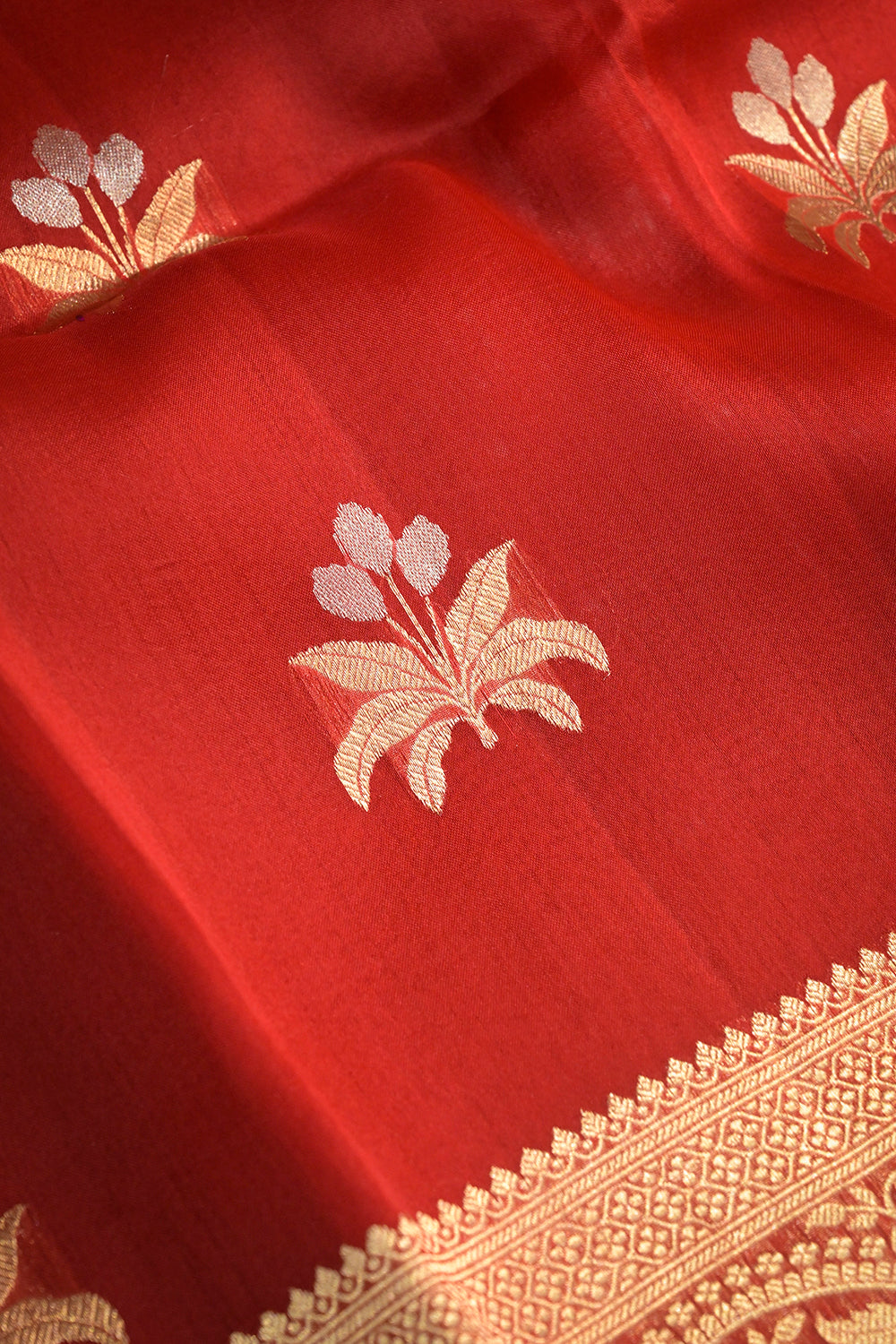 Organza Woven Jari Motifs With Self Matching