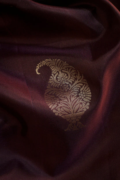 Soft Silk Woven Jari Motifs With Contrast Tie And Dye Weave