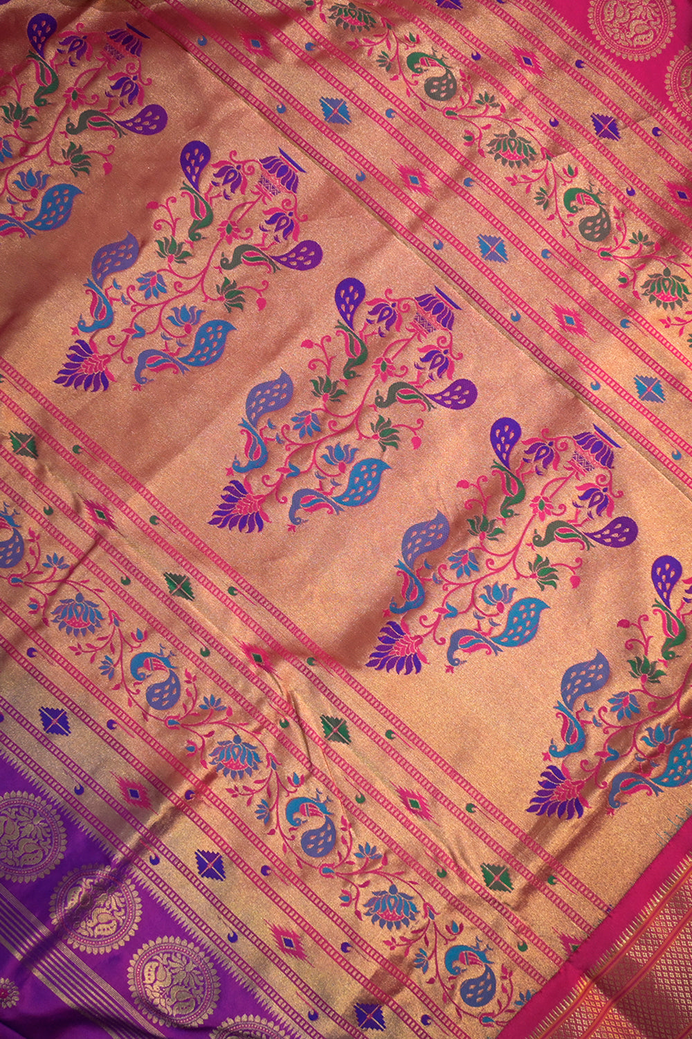 9yard Handwoven Pure Paithani With Chakra Meena Buttis And Pink Contrast