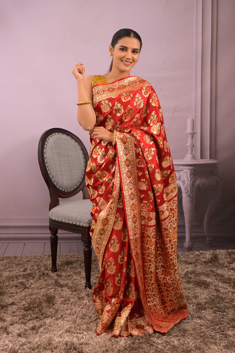 Banarasi Woven All Over Meenakari Buttis