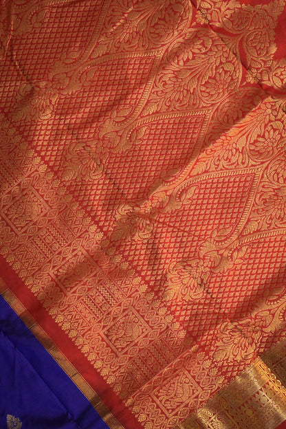 9yard Handwoven Kanjivaram Silk With Red Contrast