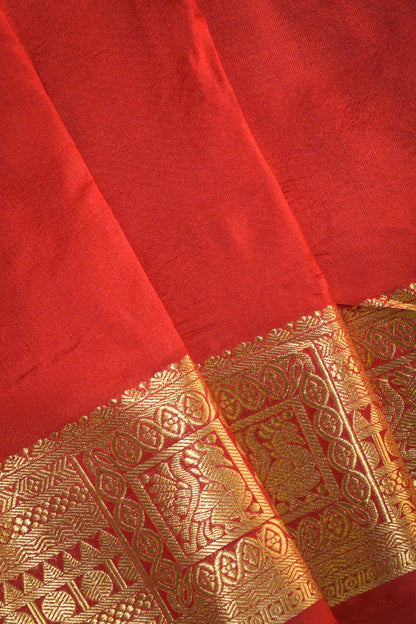 9yard Handwoven Kanjivaram Silk With Red Contrast