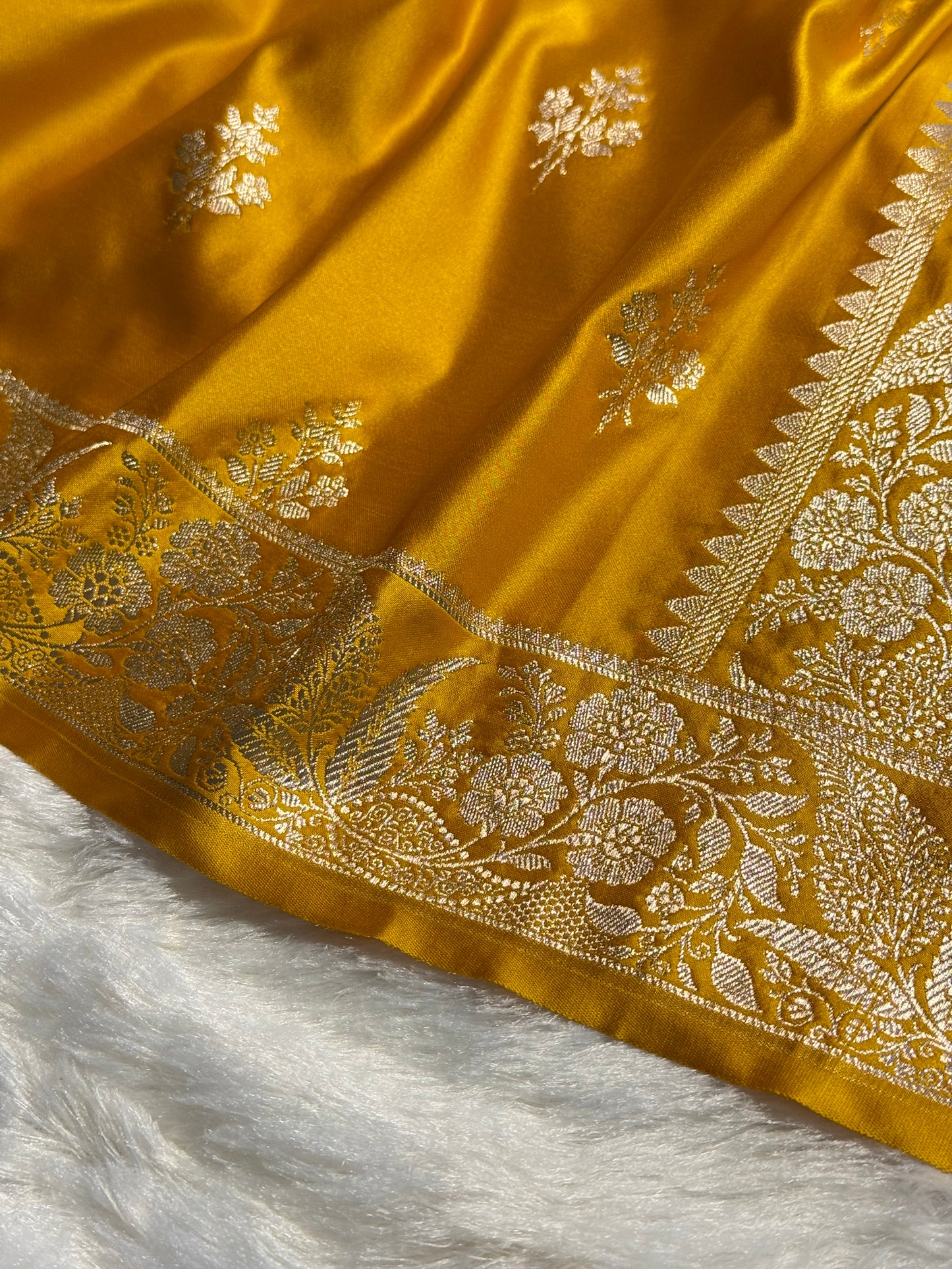 Banarasi Satin Mashroo Silk With woven jari motifs