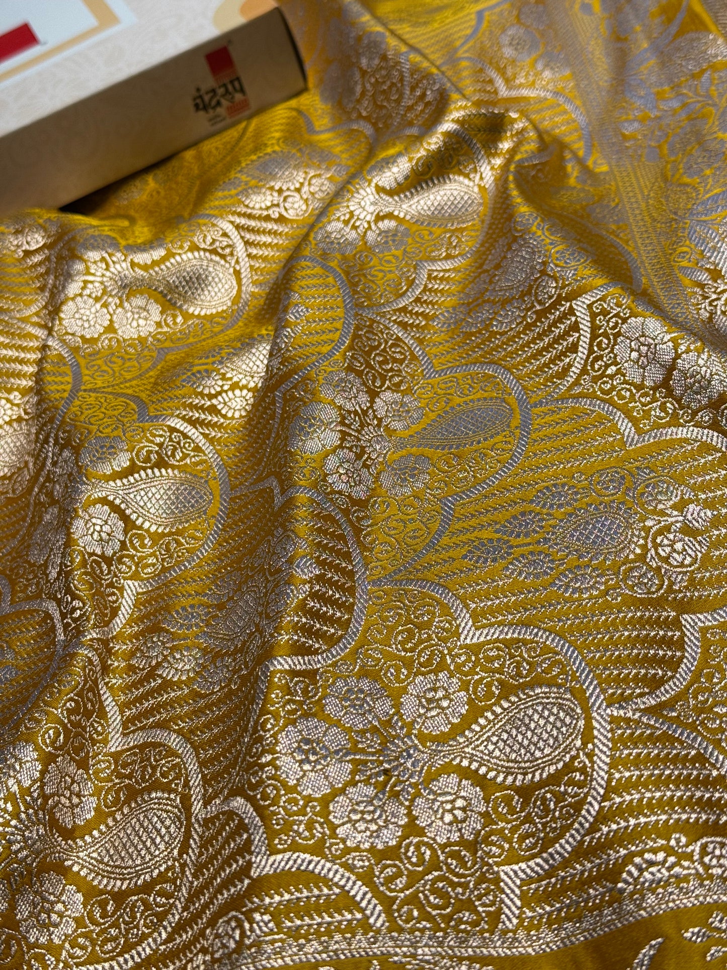 Banarasi Satin Mashroo Silk With woven jari motifs